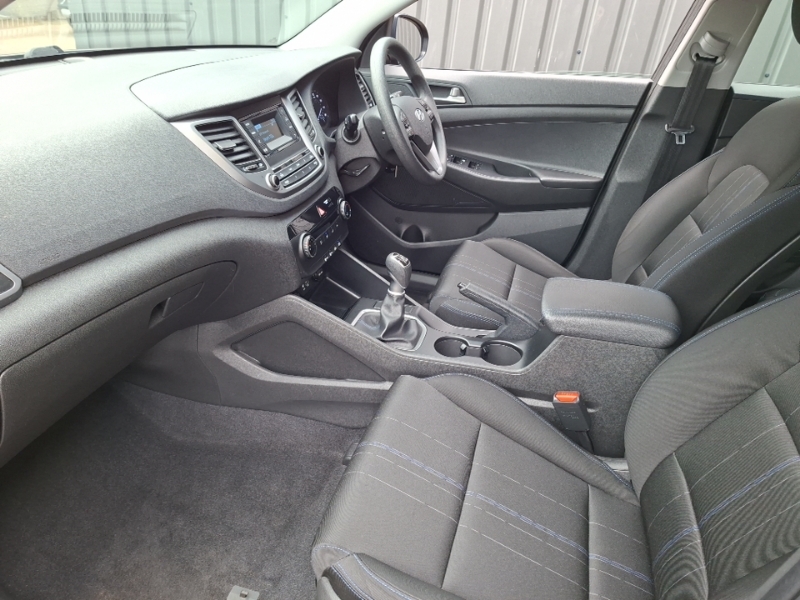 Hyundai Tucson 1.7 Crdi Blue Drive S 2Wd Grey #5