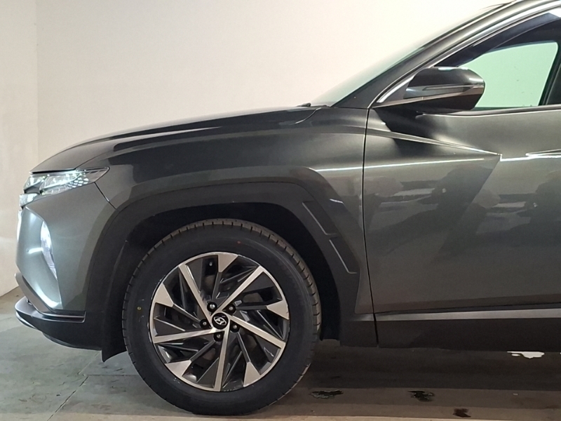 Hyundai Tucson Premium Red #19
