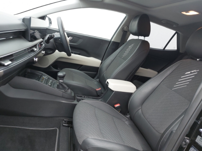 Kia Stonic 1.0T Gdi 48V 113 Gt-line S Dct Black #5