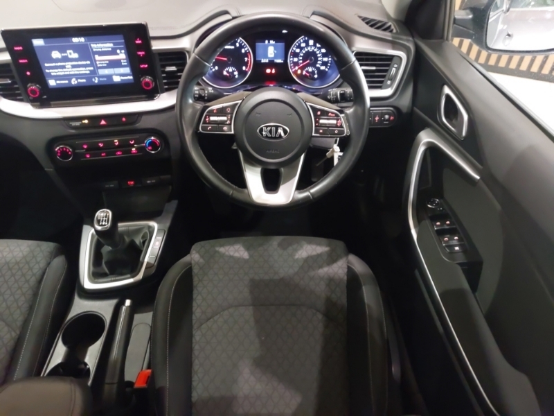 Kia Xceed 1.6 Crdi 2 Suv Brown #8