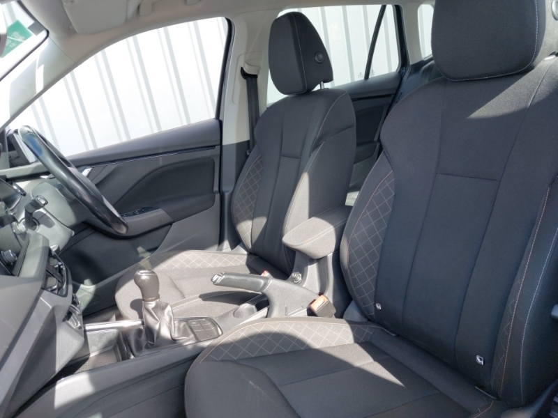 Skoda Kamiq 1.6 Tdi Se Black #5