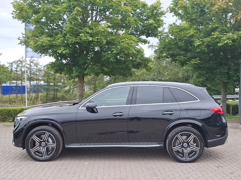 Mercedes-Benz GLC Class Glc 300De 4Matic Amg Line Premium 9G-tronic Black #4