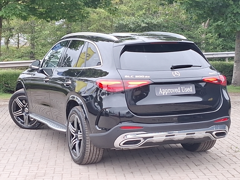 Mercedes-Benz GLC Class Glc 300De 4Matic Amg Line Premium 9G-tronic Black #2