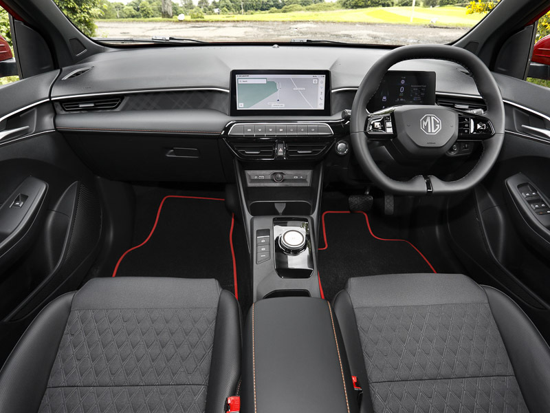 MG MG3 1.5 Hybrid Trophy Red #3