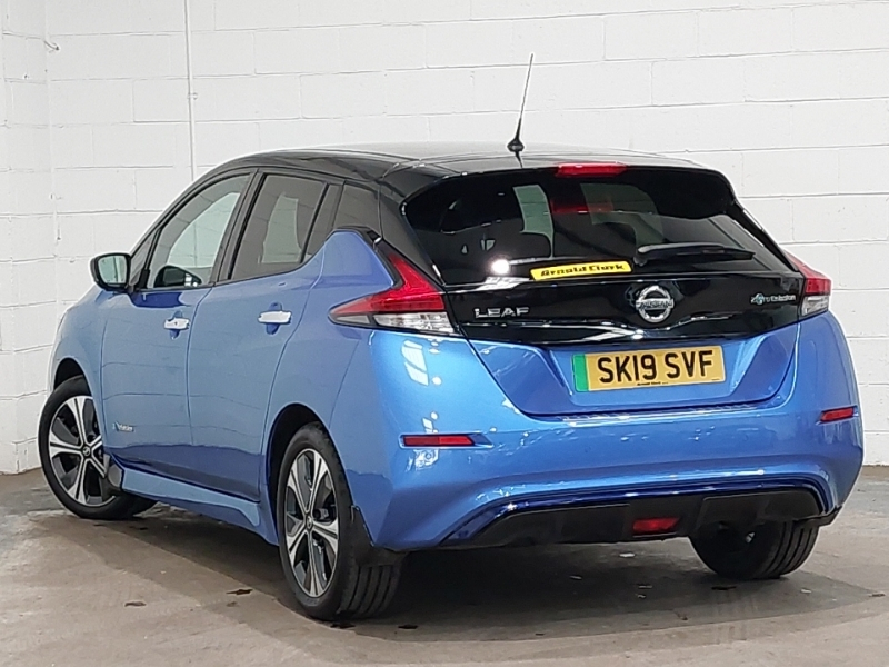 Nissan Leaf 110Kw Tekna 40Kwh Blue #2