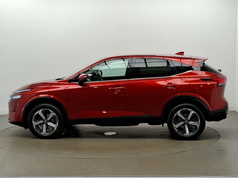 Nissan Qashqai 1.3 Dig-t Mh 158 N-connecta Xtronic Red #4