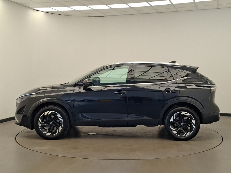 Nissan Qashqai 1.3 Dig-t Mh 158 N-connecta Glass Rf Xtronic Black #4