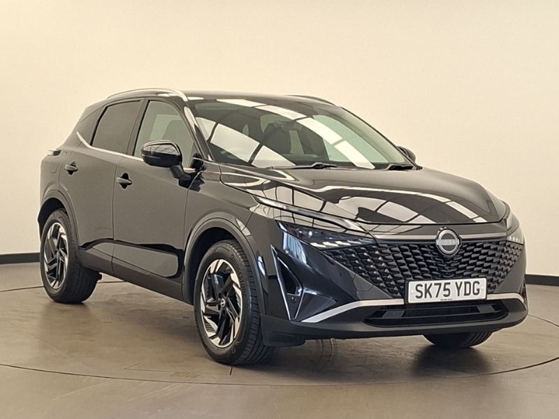 Nissan Qashqai 1.3 Dig-t Mh 158 N-connecta Glass Rf Xtronic Black