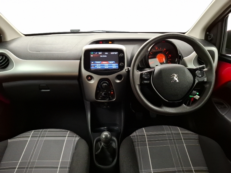 Peugeot 108 1.0 Active Red #3