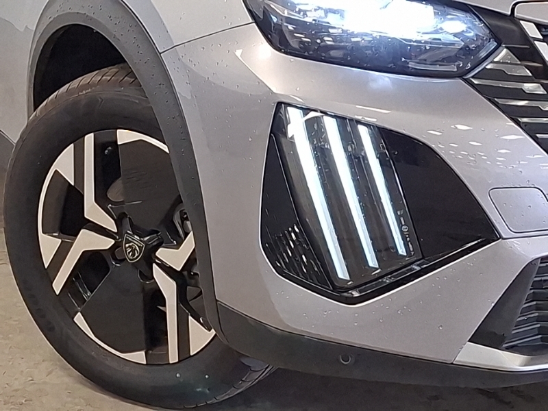 Peugeot 2008 1.2 Puretech Active White #20