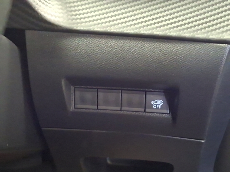 Peugeot 2008 1.2 Puretech Active White #16