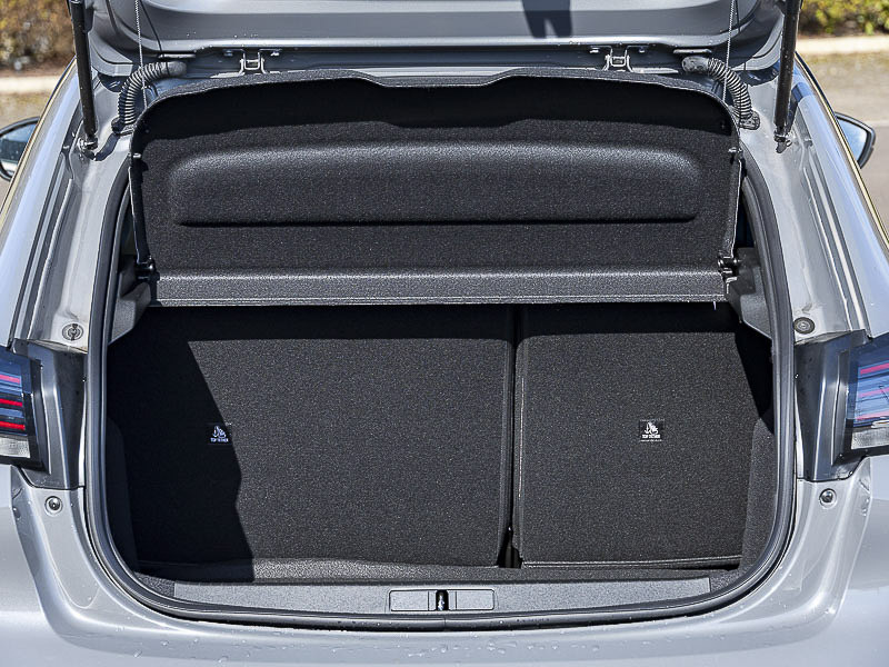 Peugeot 208 Hatchback #19