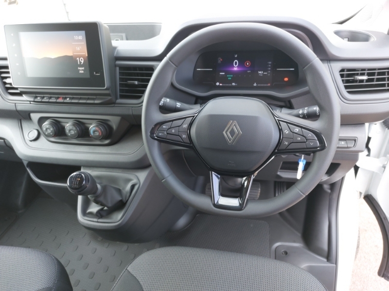 Renault Trafic Ll30 Blue Dci 150 Extra Safety Van White #7