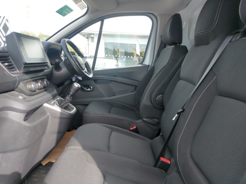 Renault Trafic Ll30 Blue Dci 130 Extra Safety Van White #5