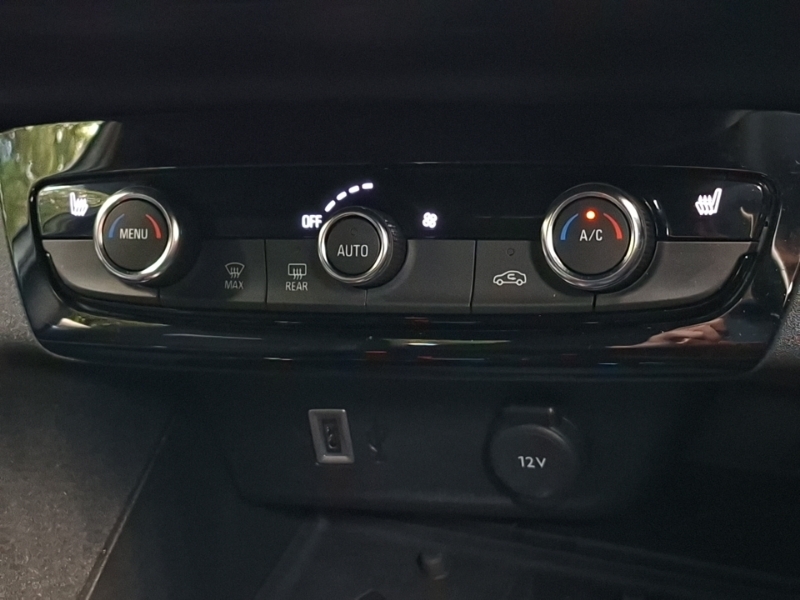 Vauxhall Corsa-e 50Kwh Yes Hatchback Red #15