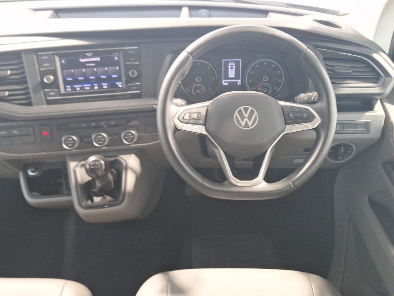 Volkswagen Transporter Shuttle 2.0 Tdi 150Ps Se Minibus Black #8