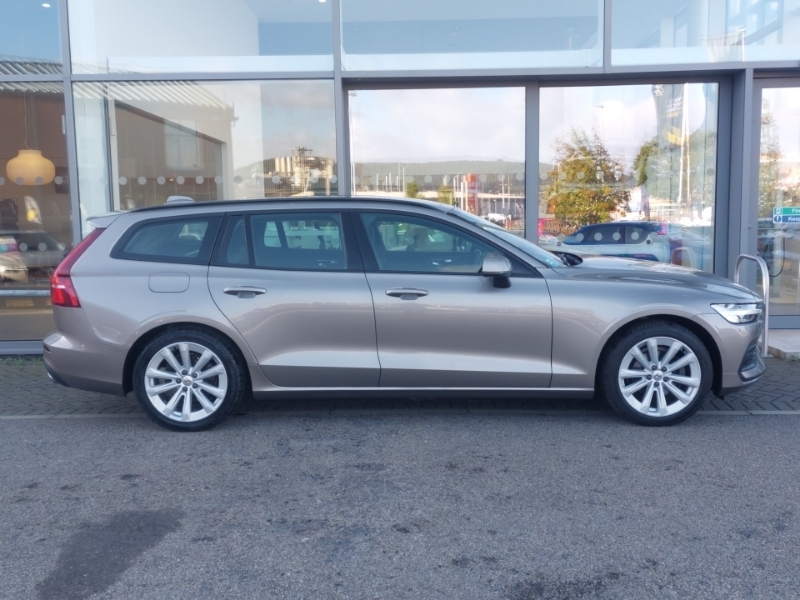 Volvo V60 2.0 B4d Momentum Grey #4
