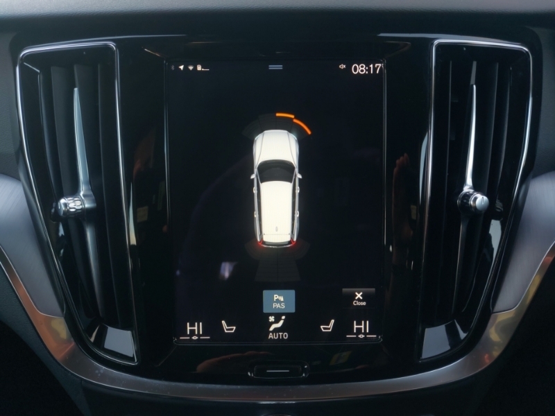 Volvo V60 R Design #9