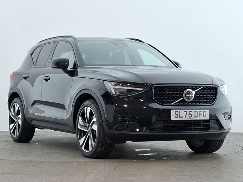 Volvo XC40 2.0 B4p Ultra Dark Black