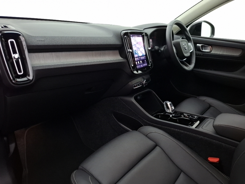 Volvo XC40 2.0 B4p Ultra Dark Black #5