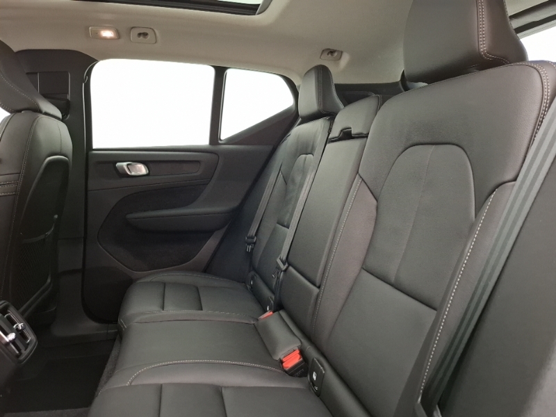 Volvo XC40 2.0 B4p Ultra Dark Black #6