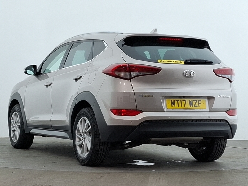 Hyundai Tucson 1.7 Crdi Blue Drive Premium 2Wd White #2