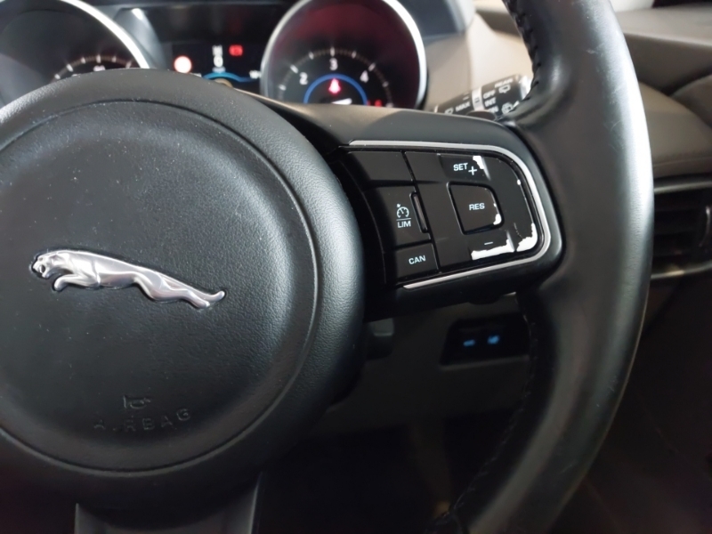 Jaguar F-Pace 2.0D R-sport Awd White #13