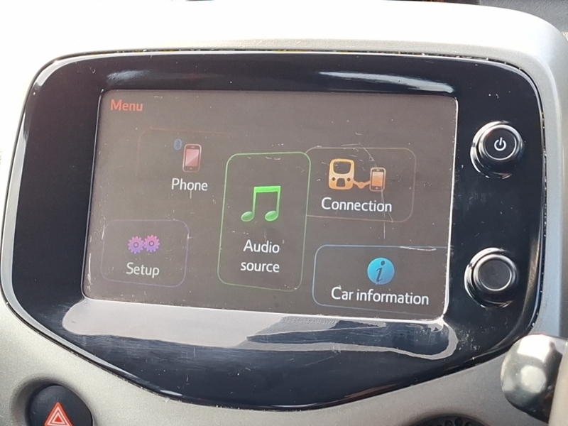 Peugeot 108 1.0 Active Black #9