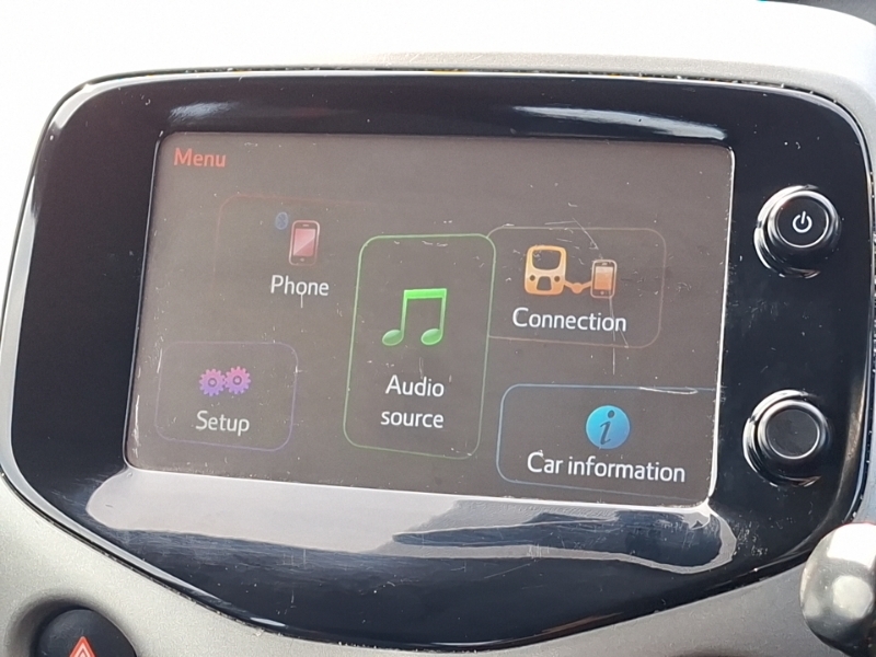 Peugeot 108 1.0 Active Black #10