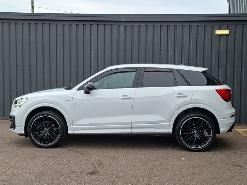Audi Q2 35 Tfsi Black Edition S Tronic White #4