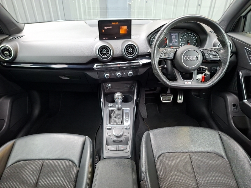Audi Q2 35 Tfsi Black Edition S Tronic White #3
