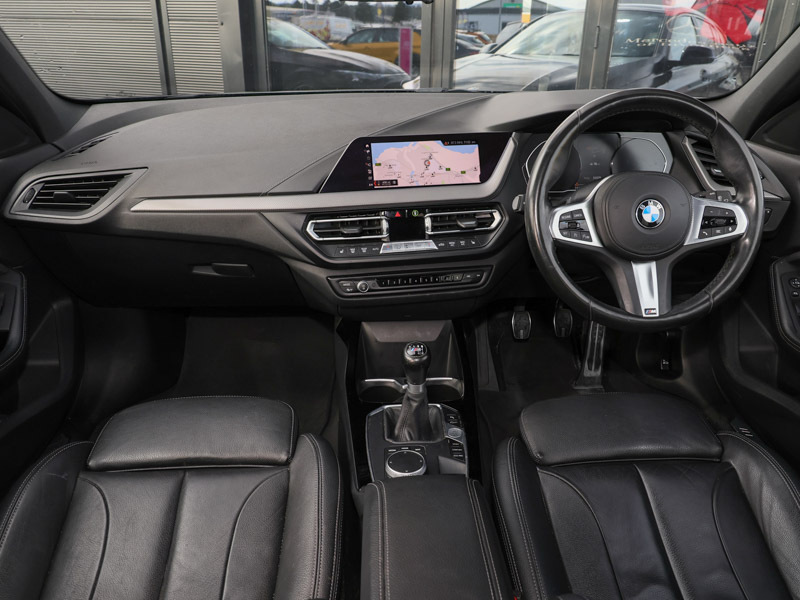 BMW 1 Series 118I M Sport Black #4