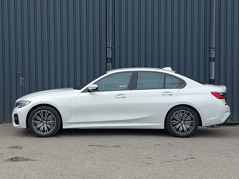 BMW 3 Series 330E M Sport White #4