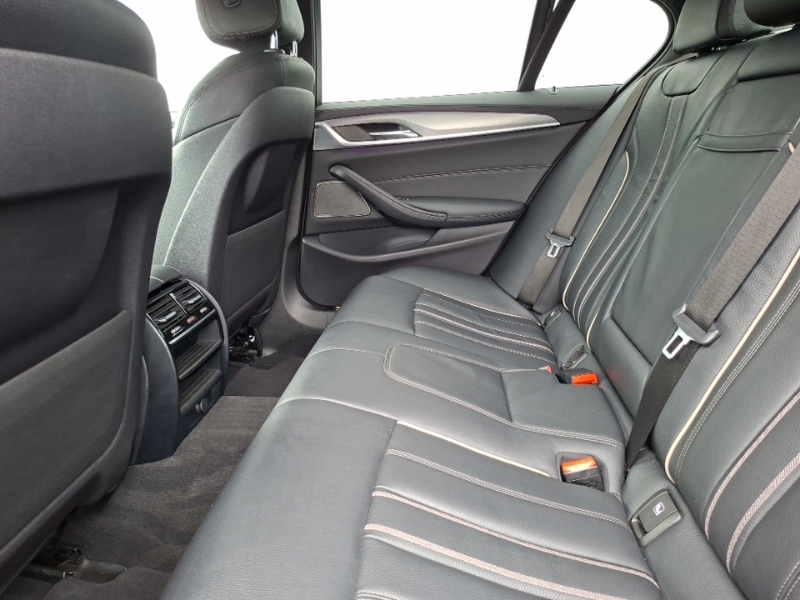 BMW 5 Series 520D Xdrive M Sport Silver #6