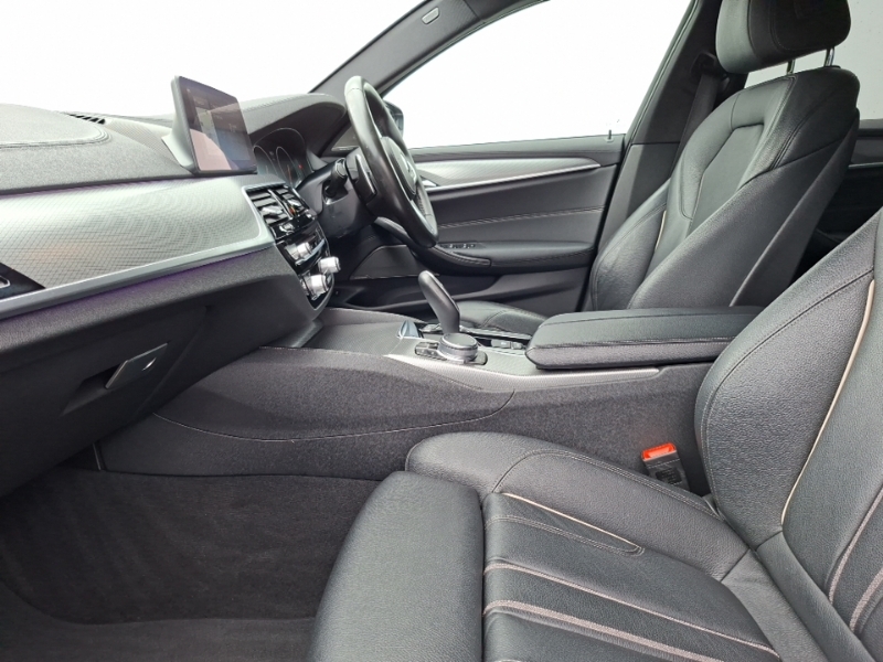 BMW 5 Series 520D Xdrive M Sport Silver #5