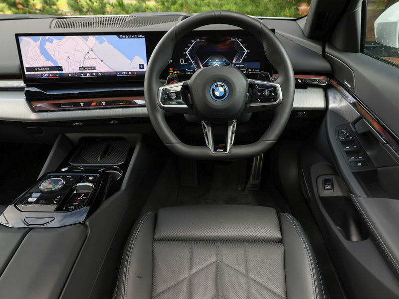 BMW 5 Series 550E Xdrive M Sport White #5