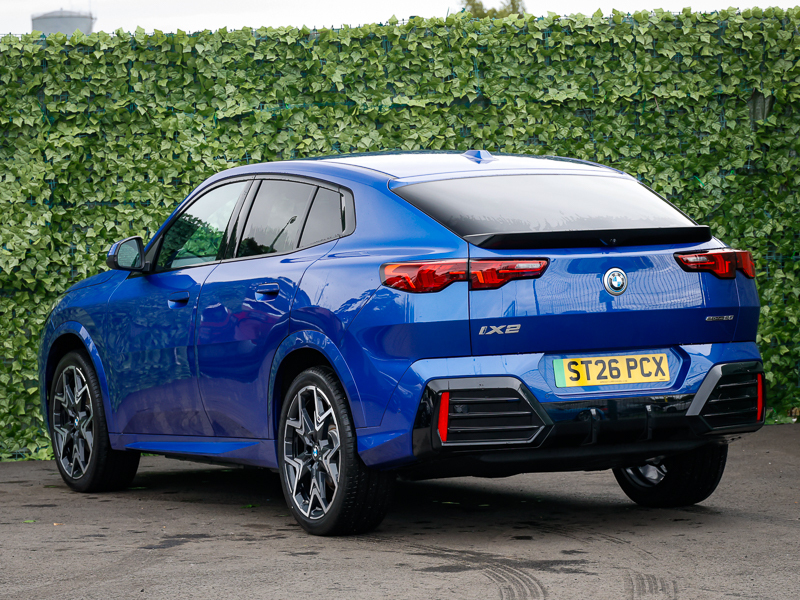 BMW iX2 150Kw Edrive20 M Sport 65Kwh Blue #2