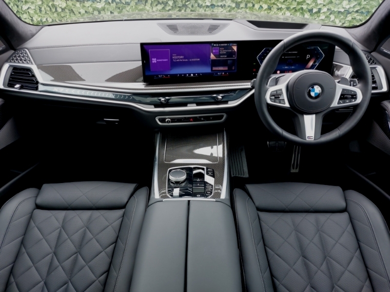 BMW X7 Xdrive40d Mht M Sport Step Black #4