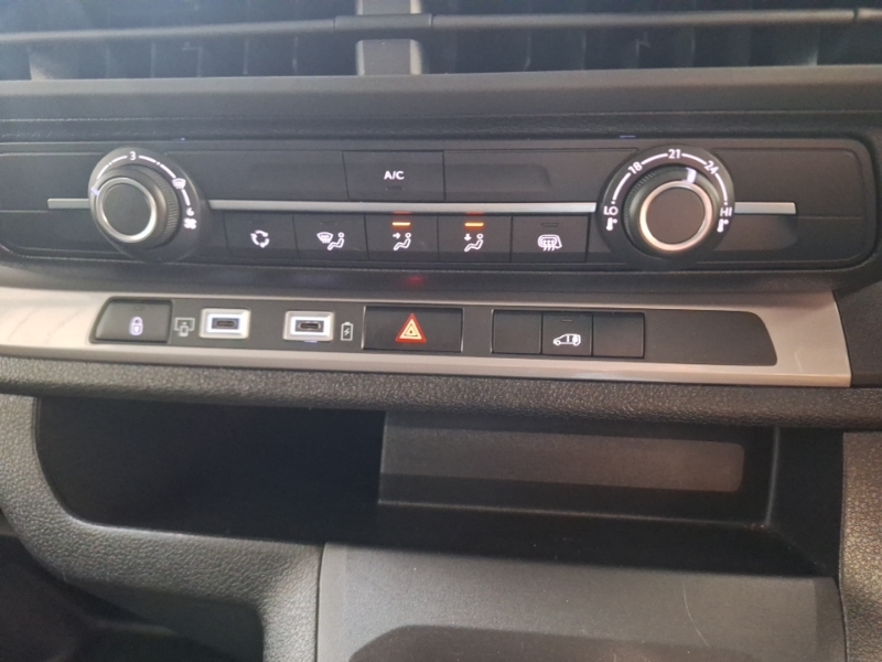 Citroen Dispatch Enterprise 2.0Bhdi 145Hp Crew Van Reserved Grey #16