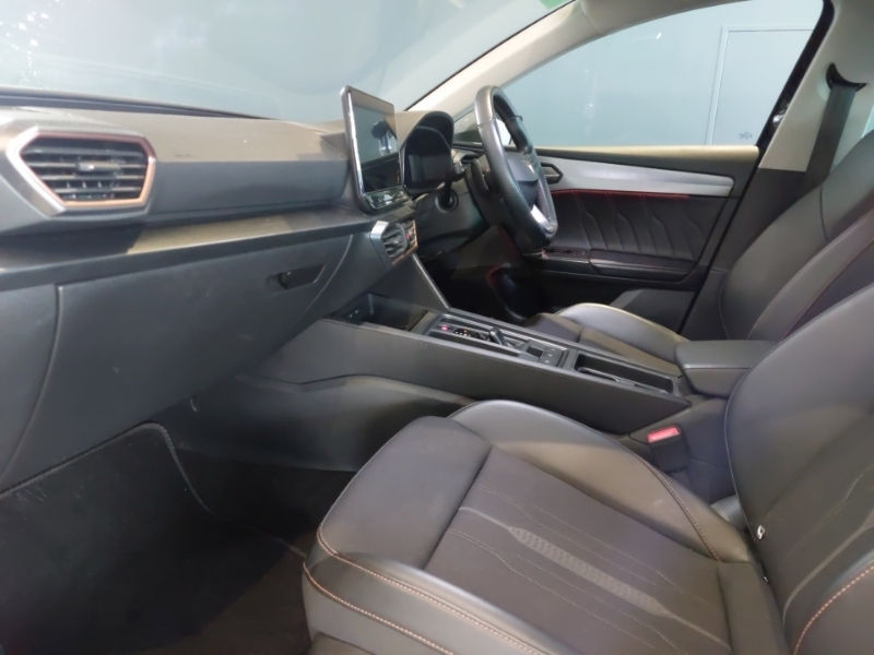 Cupra Leon 1.5 Etsi V1 Dsg Black #4