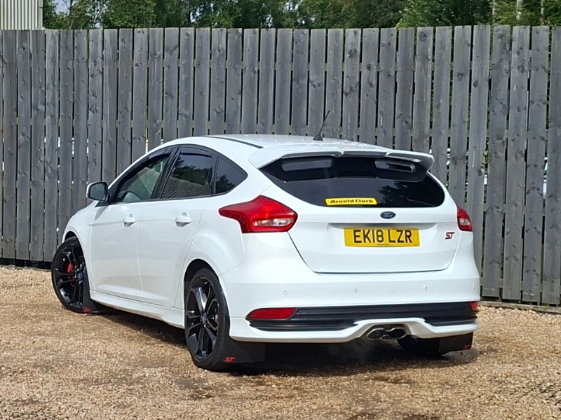 Ford Focus 2.0T Ecoboost St-3 Navigation White #2