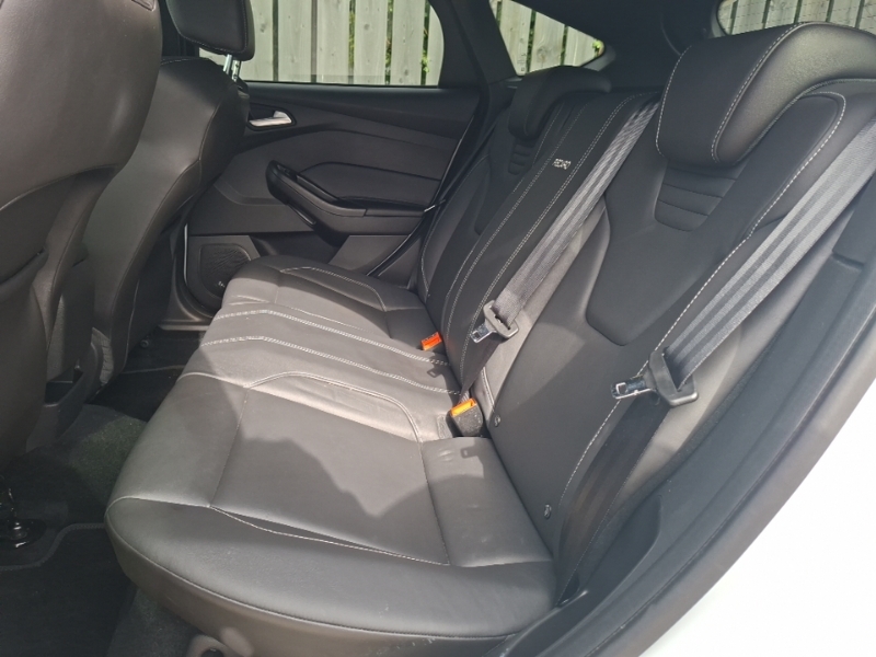 Ford Focus 2.0T Ecoboost St-3 Navigation White #6
