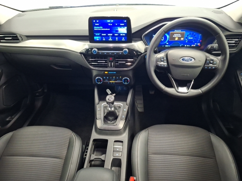 Ford Kuga 1.5 Ecoboost 150 Titanium Edition White #3
