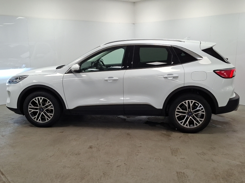 Ford Kuga 1.5 Ecoboost 150 Titanium Edition White #4