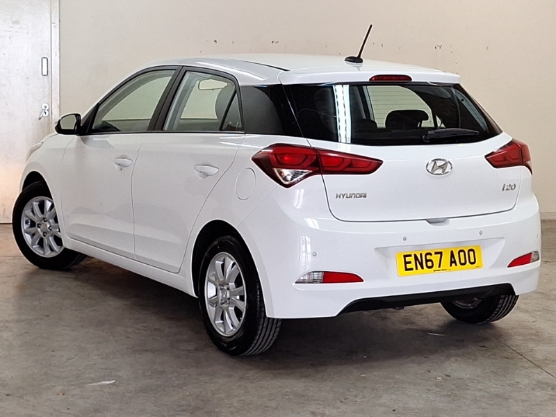 Hyundai I20 1.2 Se White #2