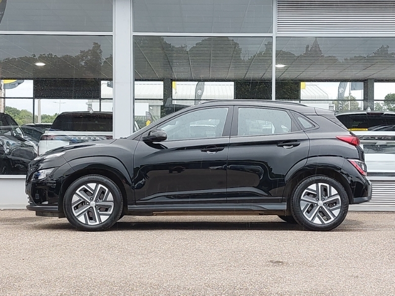 Hyundai Kona 100Kw Se Connect 39Kwh Black #4