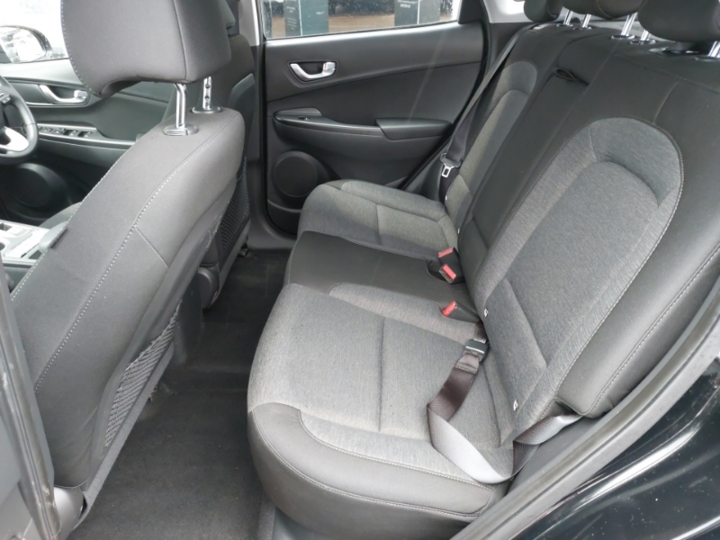 Hyundai Kona 100Kw Se Connect 39Kwh Black #6