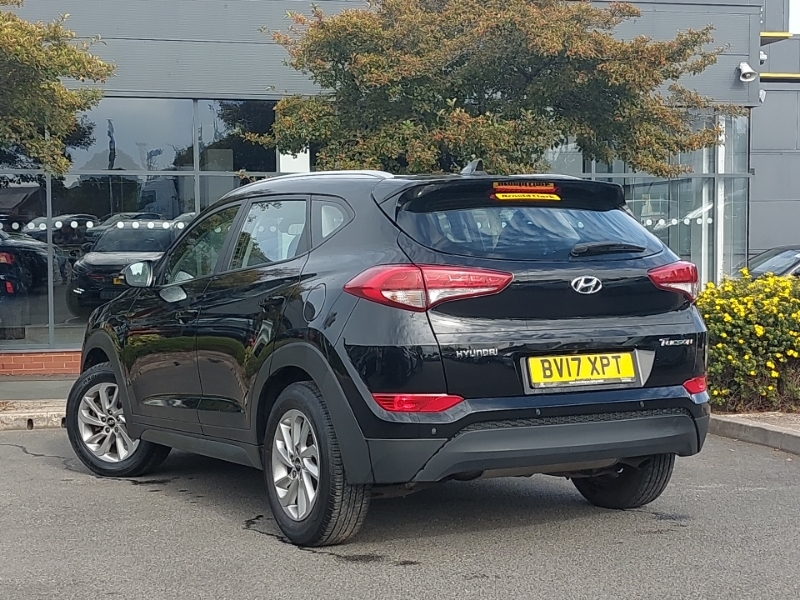 Hyundai Tucson 1.7 Crdi Blue Drive Se Nav 2Wd Dct Black #2
