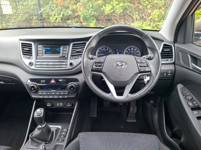 Hyundai Tucson Blue #8
