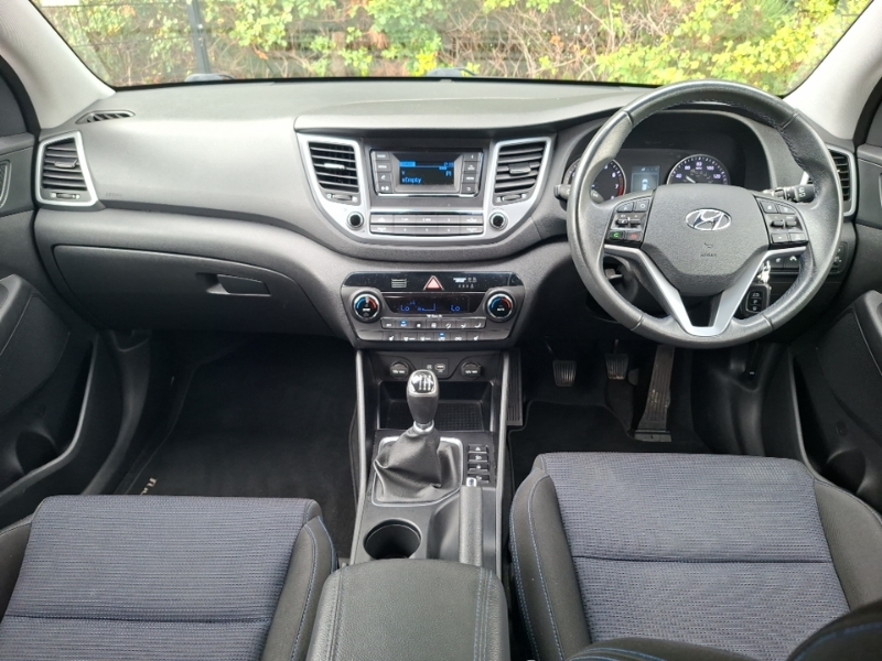 Hyundai Tucson 1.6 Gdi Blue Drive Se 2Wd Beige #3